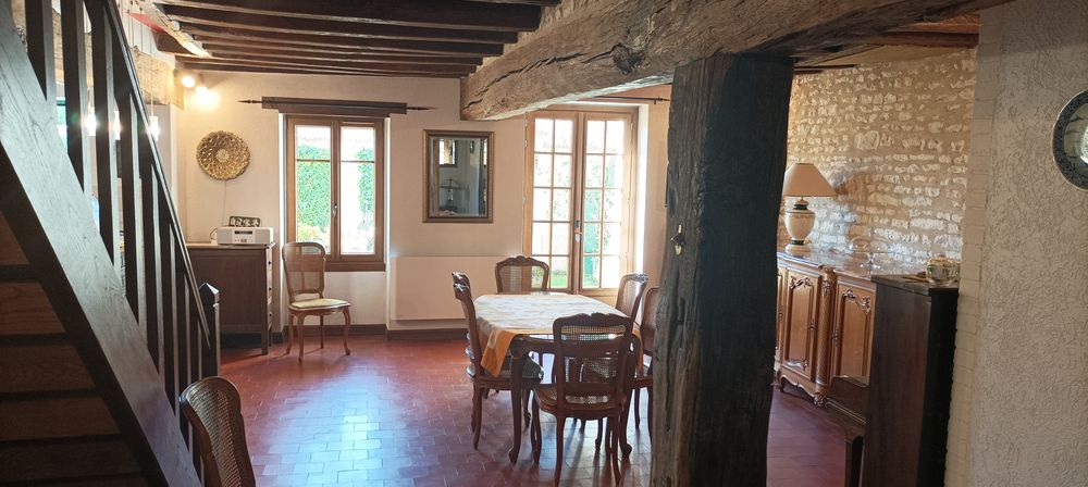 Charmante maison authentique au coeur du village.