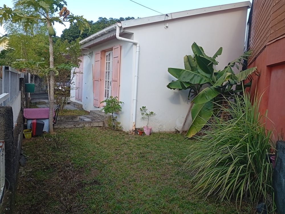 Maison plain pied, F5 SH 102M2/ TERRAIN 362M2 / 229000€