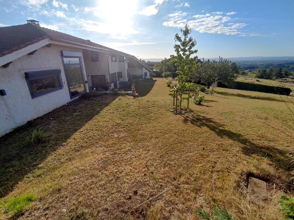 Maison d'architecte, proche Renaison, 8 pièces, superbe vue