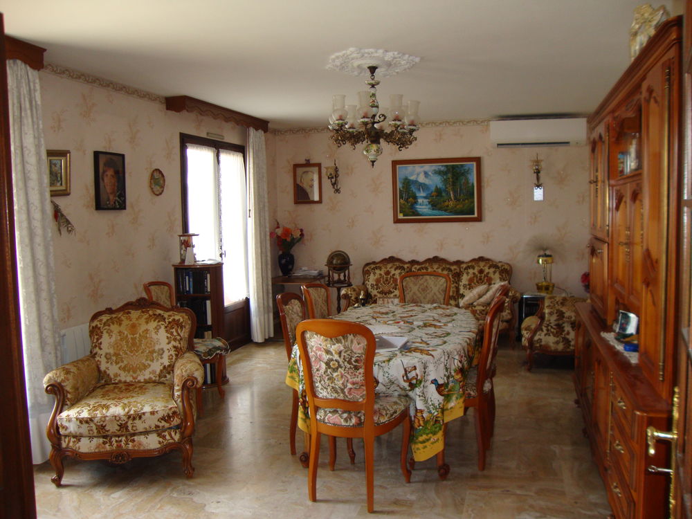 Maison T6 à Meyzieu La Balme