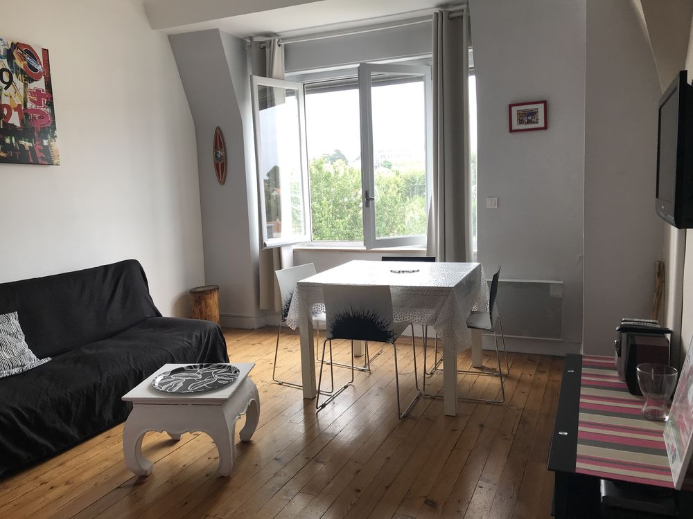 T2 BIARRITZ 45m2 POUR ÉTUDIANTS