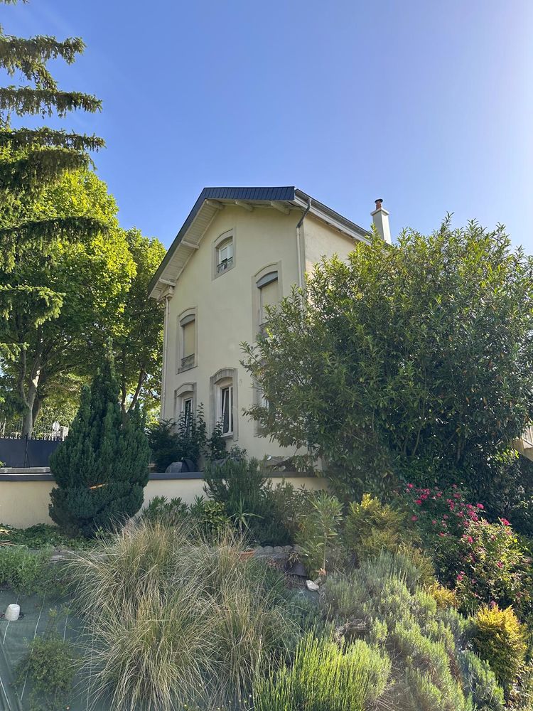 MAISON FAMILIALE