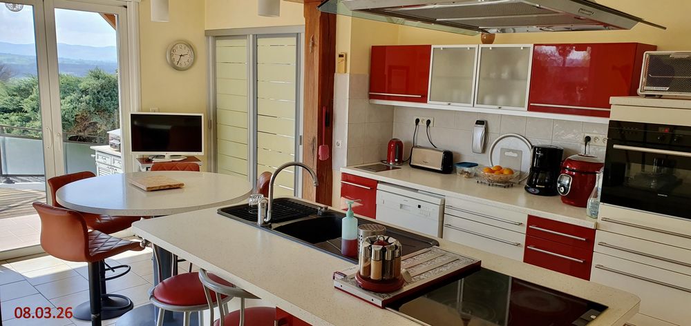 Maison + piscine a st vincent de boisset