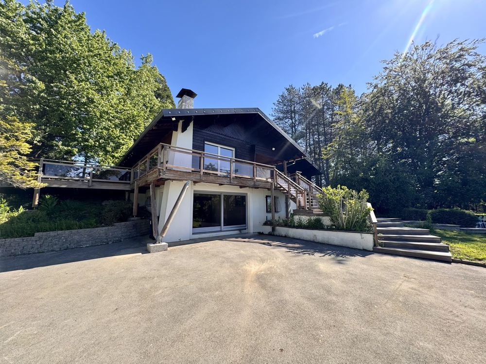 Maison de 268 m², 5 chambres & 3 SdB, 3600m² de terrain.