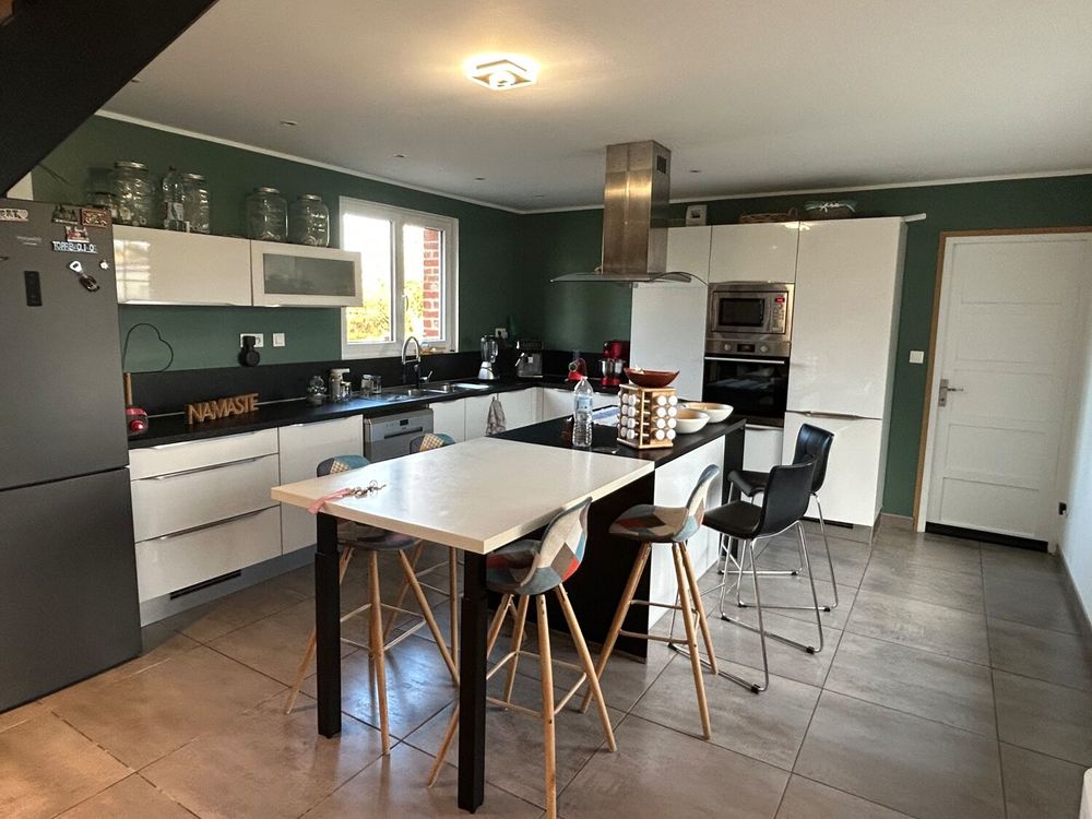 Maison semi-ind rénovée de 180 m² 5 chambres jardin