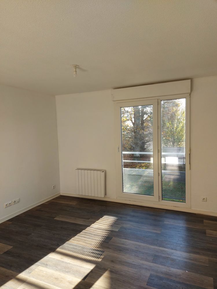 Studio 28 m2 , libre, dans résidence 29380 a Bannalec, .