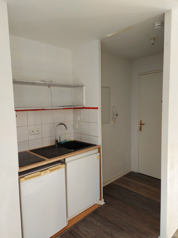 Studio 28 m2 , libre, dans résidence 29380 a Bannalec, .