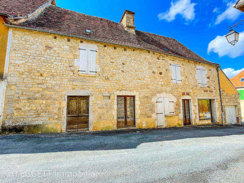 maison de village de 153 m² en pierre a rénover