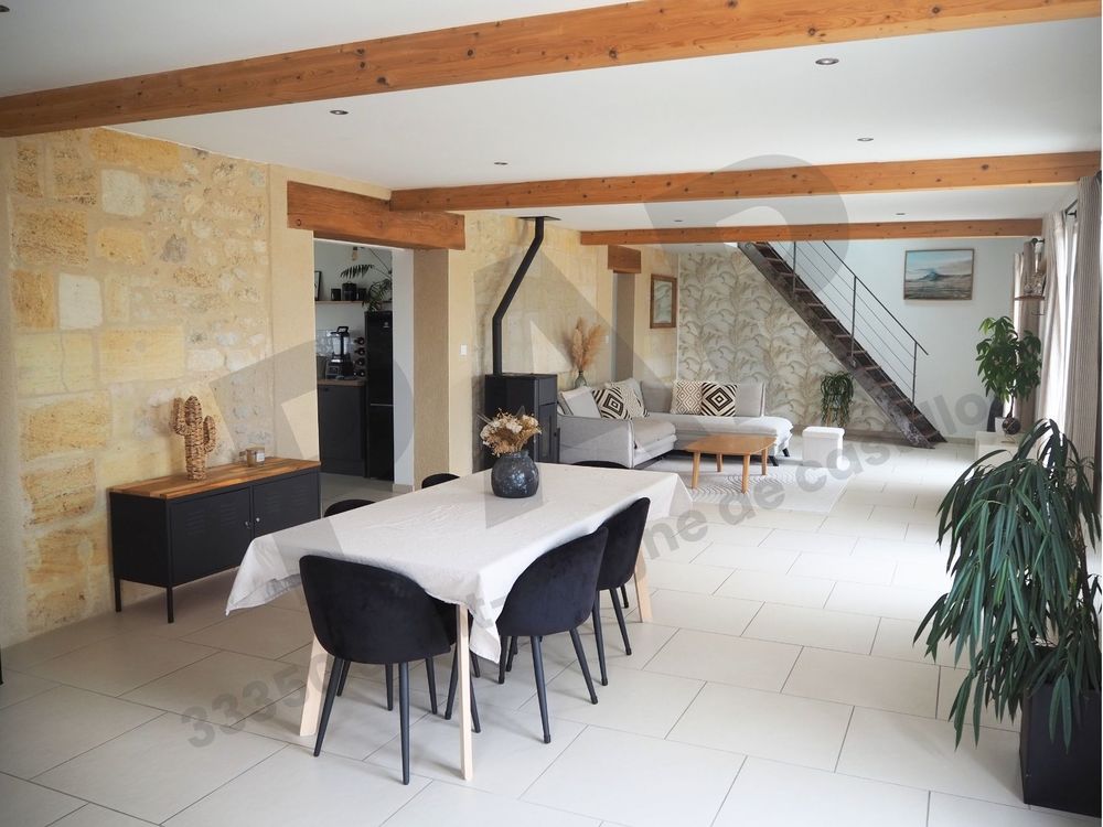 Maison familiale 186 m2 - pierre et confort moderne
