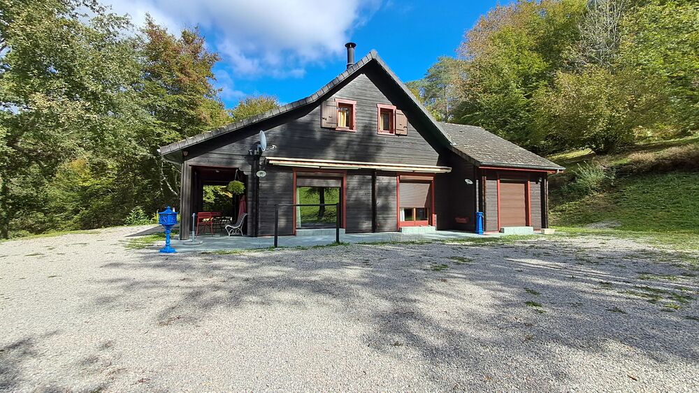 Grand chalet SUR GRAND TERRAIN AU CALME