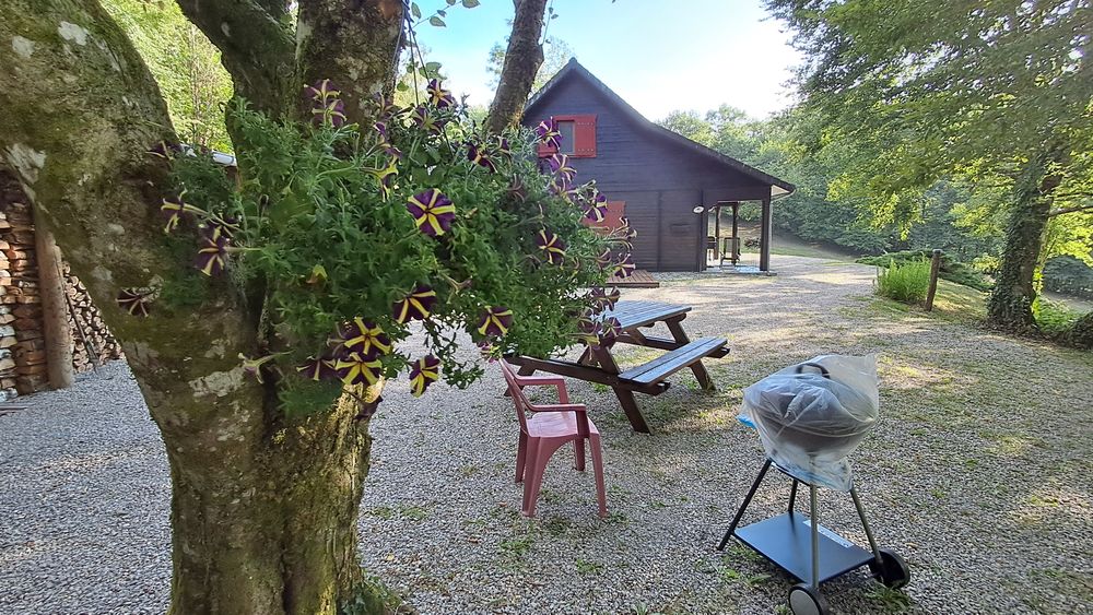 Grand chalet SUR GRAND TERRAIN AU CALME