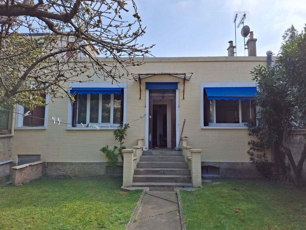 Pavillon plein pied avec dépendance et garage + jardin 340 M