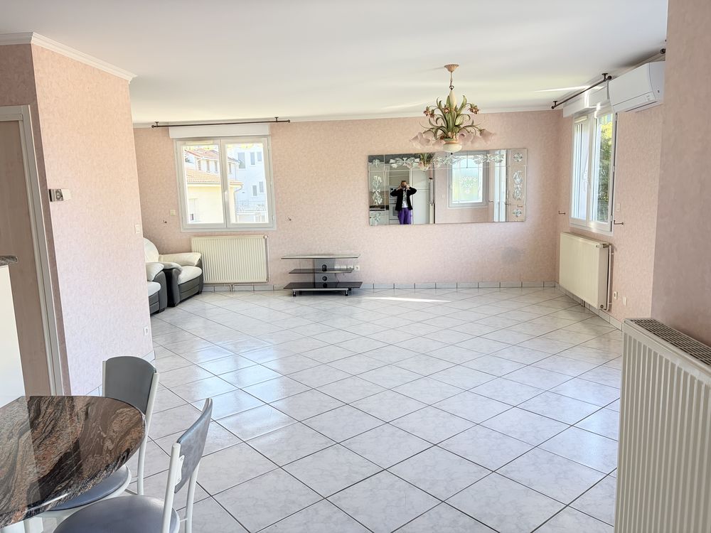 Appartement T3 résidence La Valette ST CHAMOND