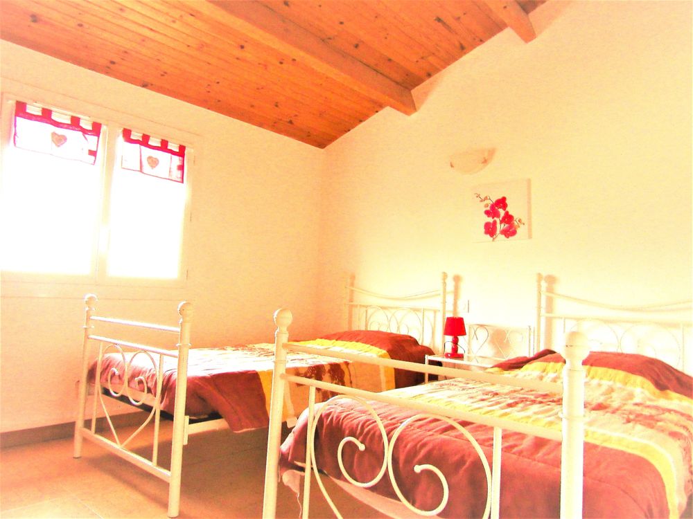 Frontignan plage MEUBLE 50M2 2 CHAMBRES TERRASSE