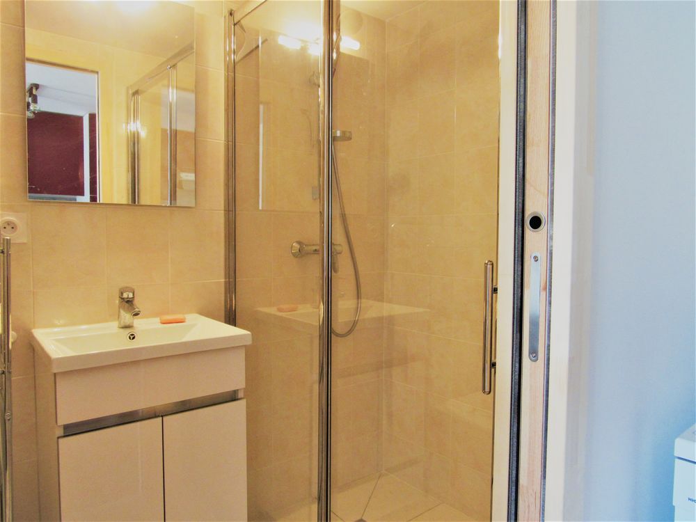 Frontignan plage MEUBLE 50M2 2 CHAMBRES TERRASSE