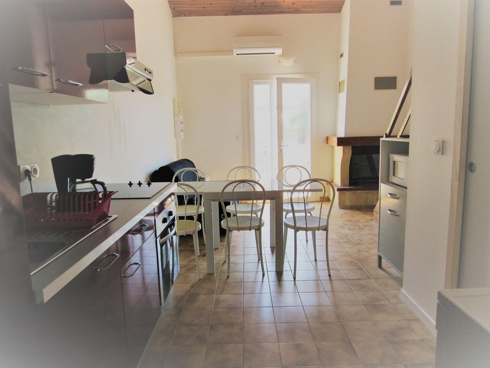 Frontignan plage MEUBLE 50M2 2 CHAMBRES TERRASSE