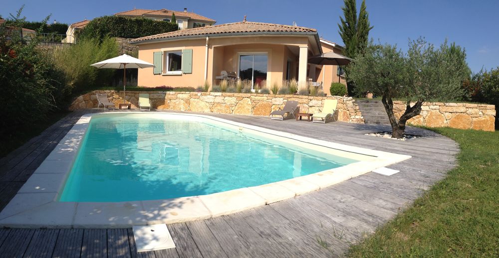 Villa de 145 m2 avec piscine sur terrain de 1200 m2