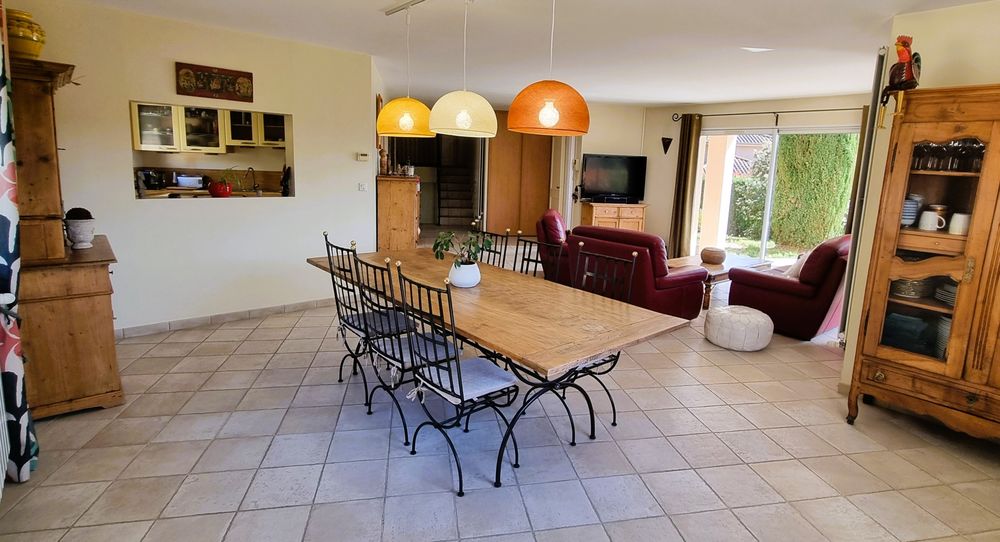 Villa de 145 m2 avec piscine sur terrain de 1200 m2