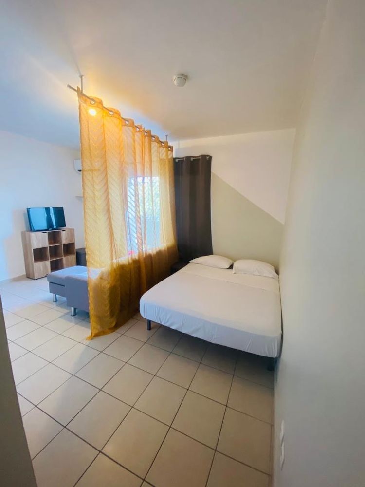 Studio meublé avec balcon, Cayenne, proche université