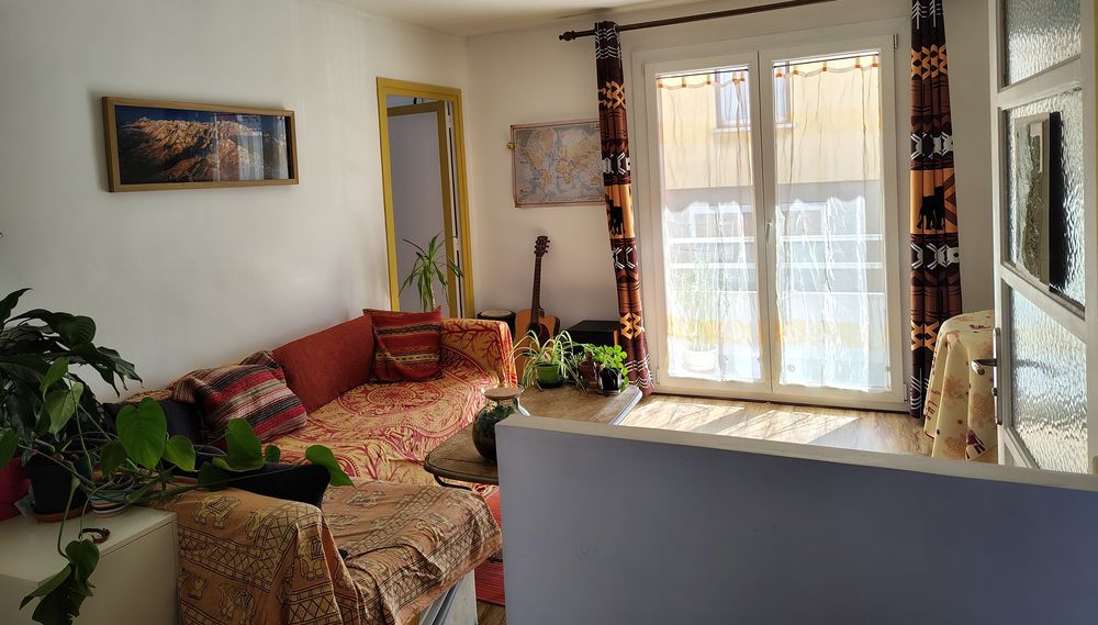 Grenoble Eaux Claires, T3 lumineux 55m2 avec balcon et cave