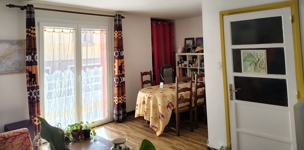 Grenoble Eaux Claires, T3 lumineux 55m2 avec balcon et cave