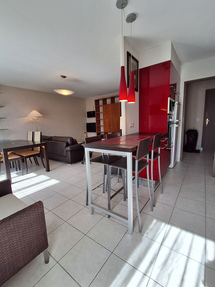 GRENOBLE RUE DE STALINGRAD ? 3 PIECES 71 m² ? DERNIER ETAGE