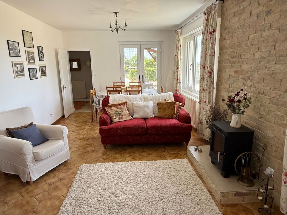 Pavillon de Plain-Pied Aux Portes de Charroux Sur 1599m²