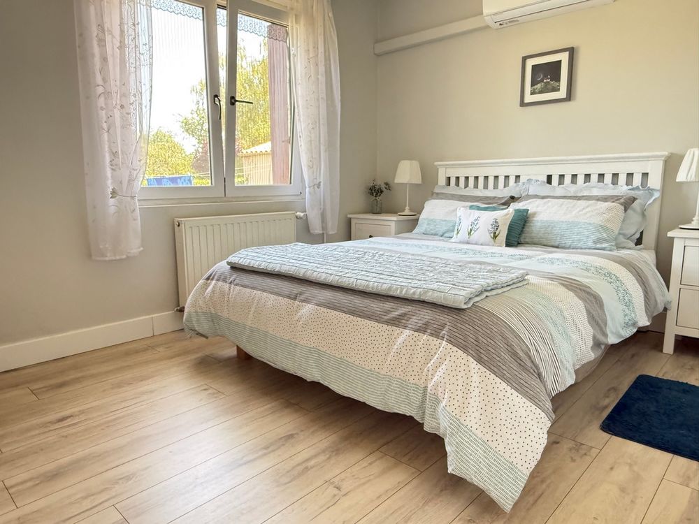Pavillon de Plain-Pied Aux Portes de Charroux Sur 1599m²