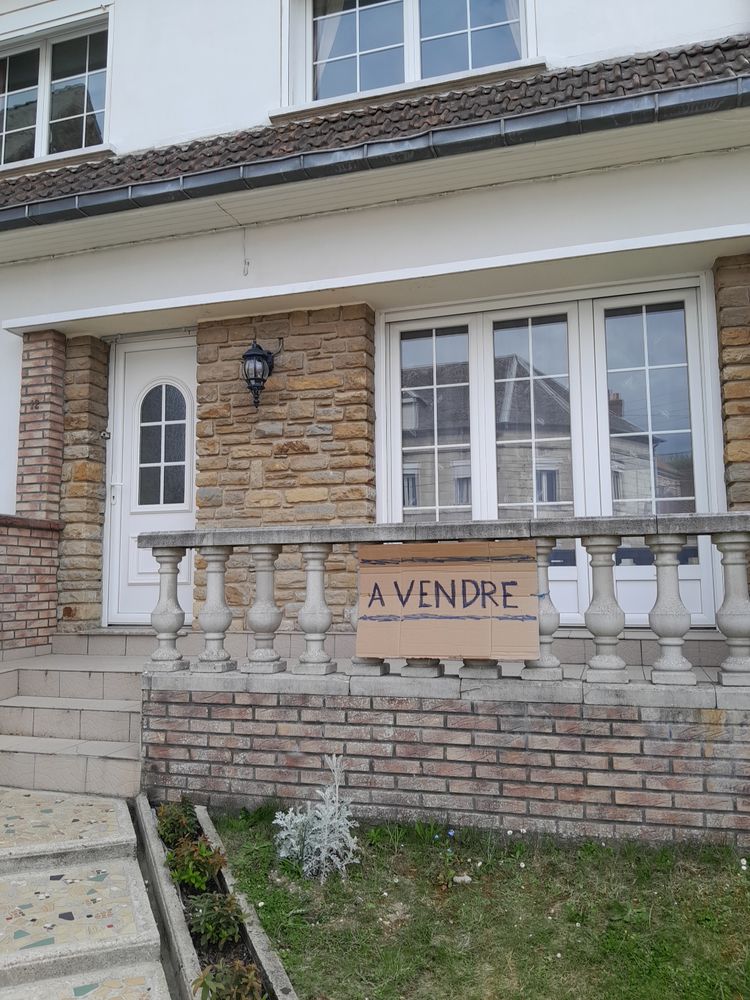 Au centre du bourg, maison traditionnelle
