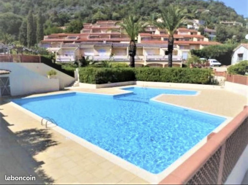 pramousquier - le lavandou rare à la - appartement avec terrasse privative, piscine et plage à pied