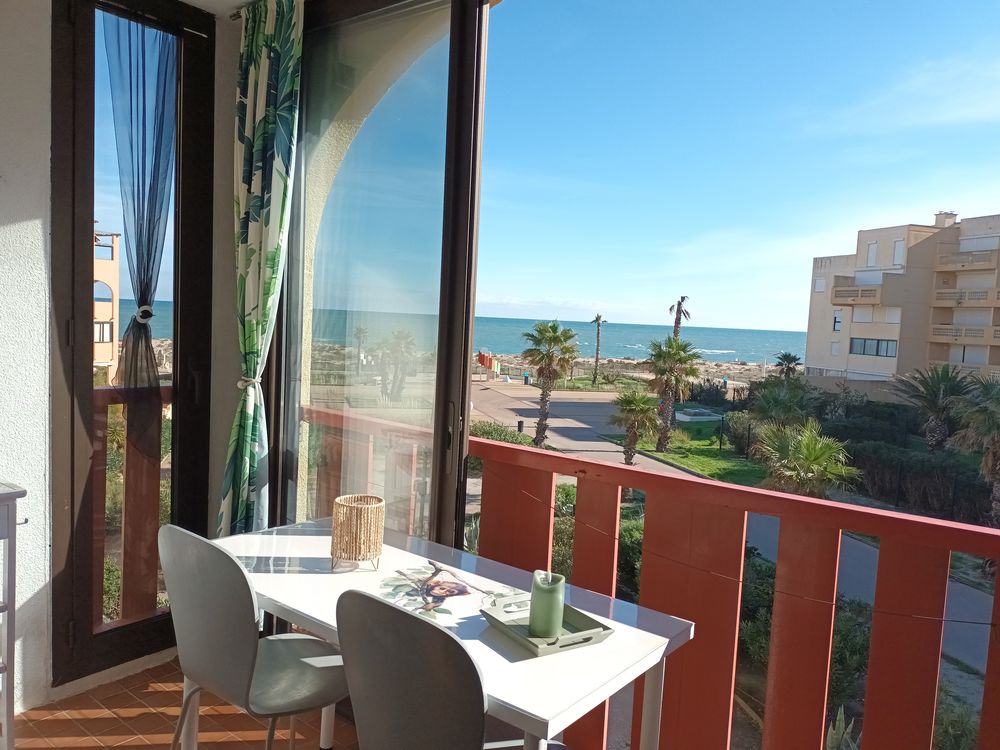 Appartement meublé/terrasse/vue mer/parking privé/1 chambre