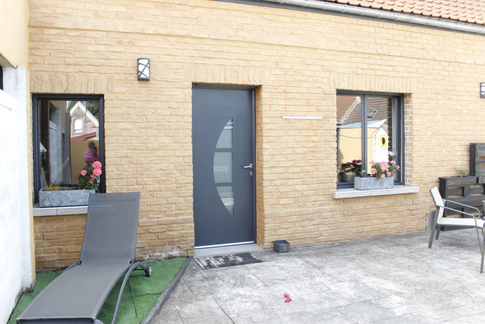 Une maison d'exception à Lécluse, prête à vous accueillir !
