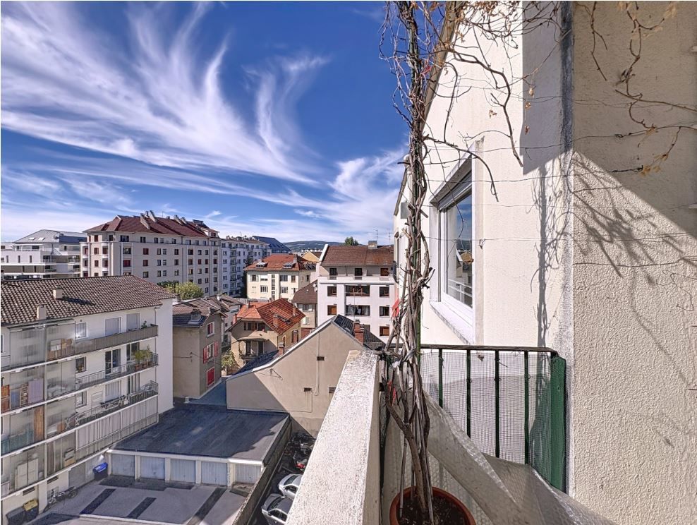 T3 de 84.45m² à 3 min du centre Courrier