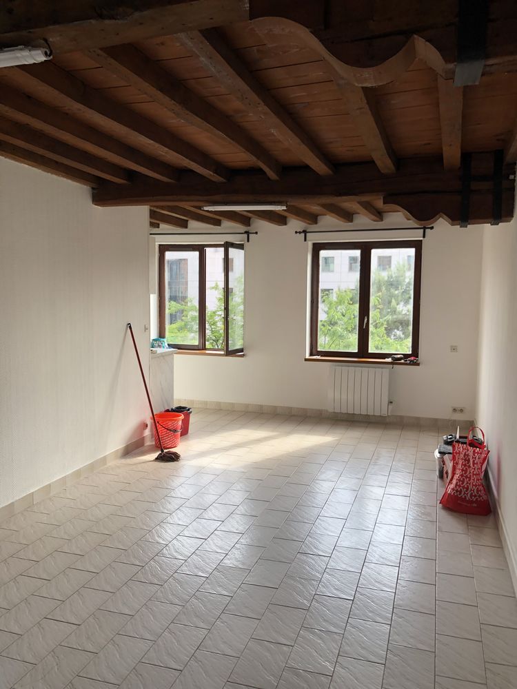 T2 rénové à deux pas des gares et d'Euralille