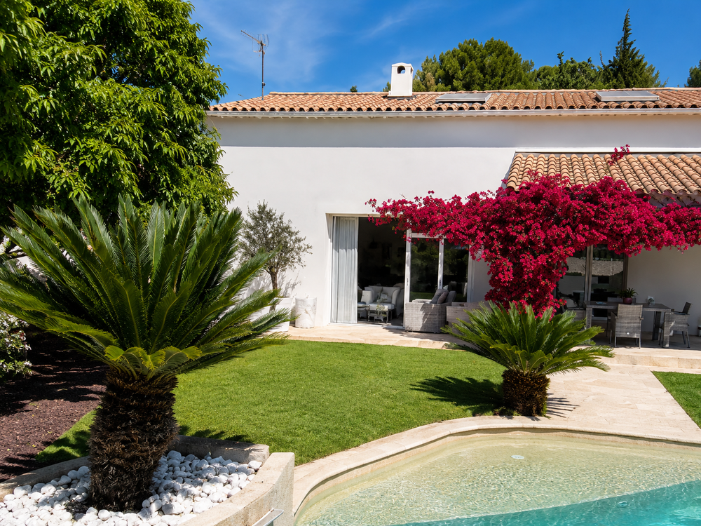 CEYRESTE ? Propriété de caractère vue mer ? 215 m² ?