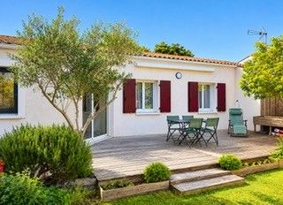 Maison 3 chambres avec jardin et dépendance