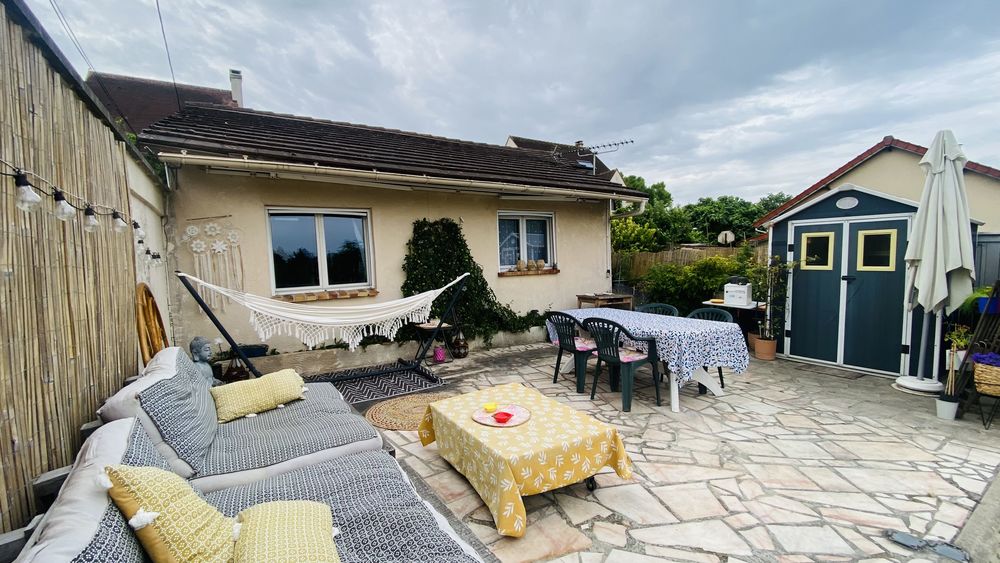 Maison de plain-pied 60 m² avec terrasse de 100 m²