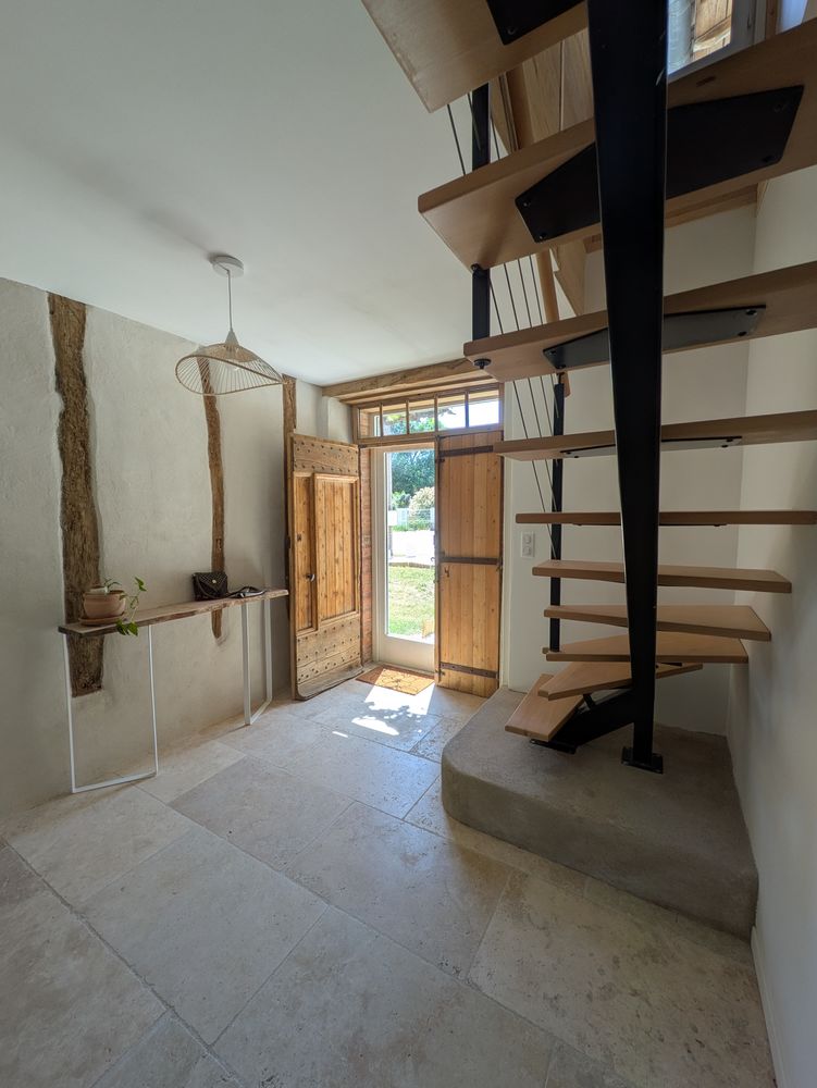 TRÈS BELLE MAISON ANCIENNE RÉNOVÉE A NEUF