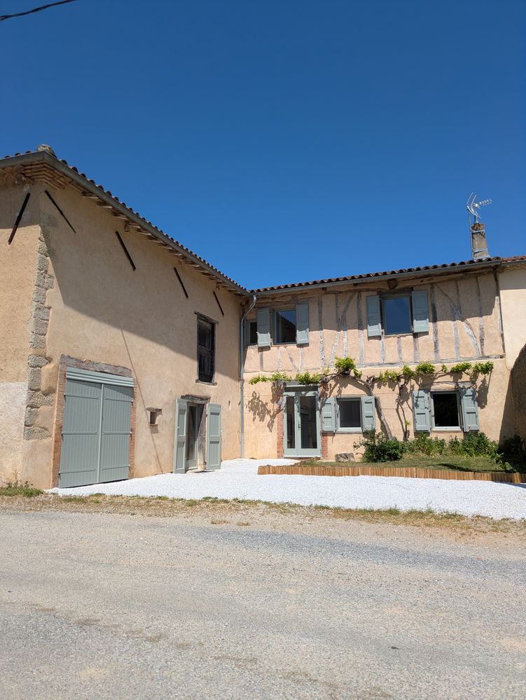 TRÈS BELLE MAISON ANCIENNE RÉNOVÉE A NEUF