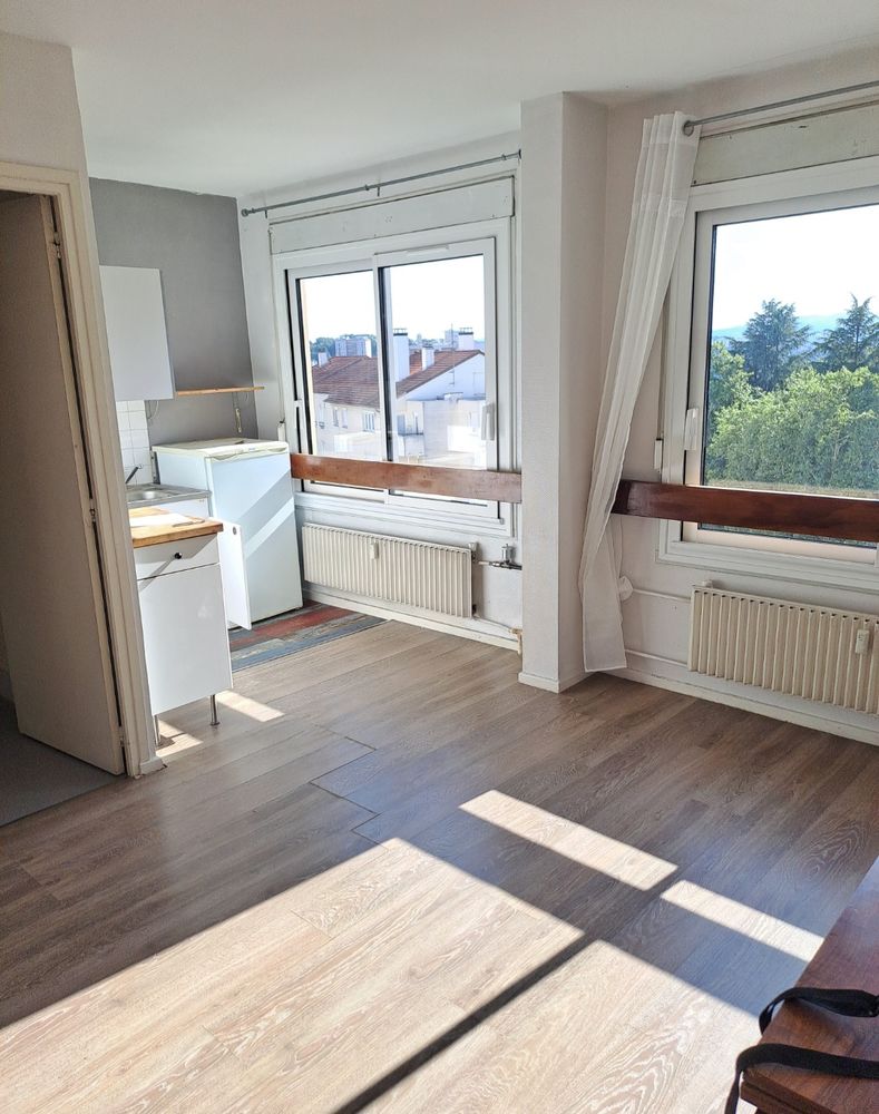 Studio 22m2 croix-rousse proximité INSPE