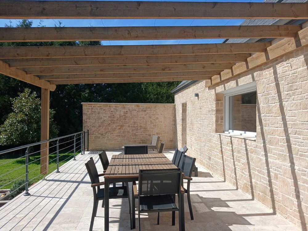 Maison indépendante entièrement rénovée.