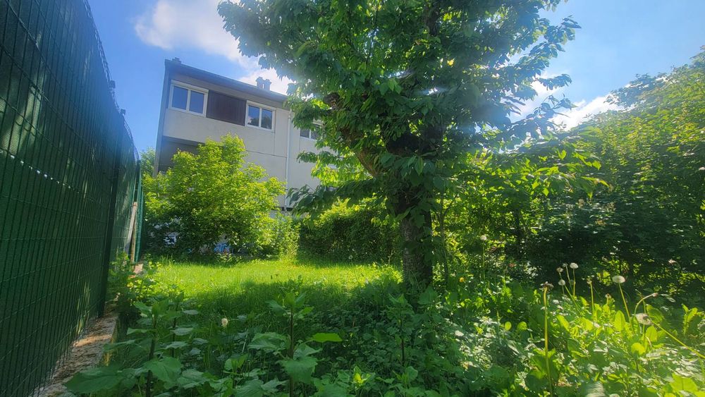 Grande maison mitoyenne 6 pièces 90m2 avec comble aménagé