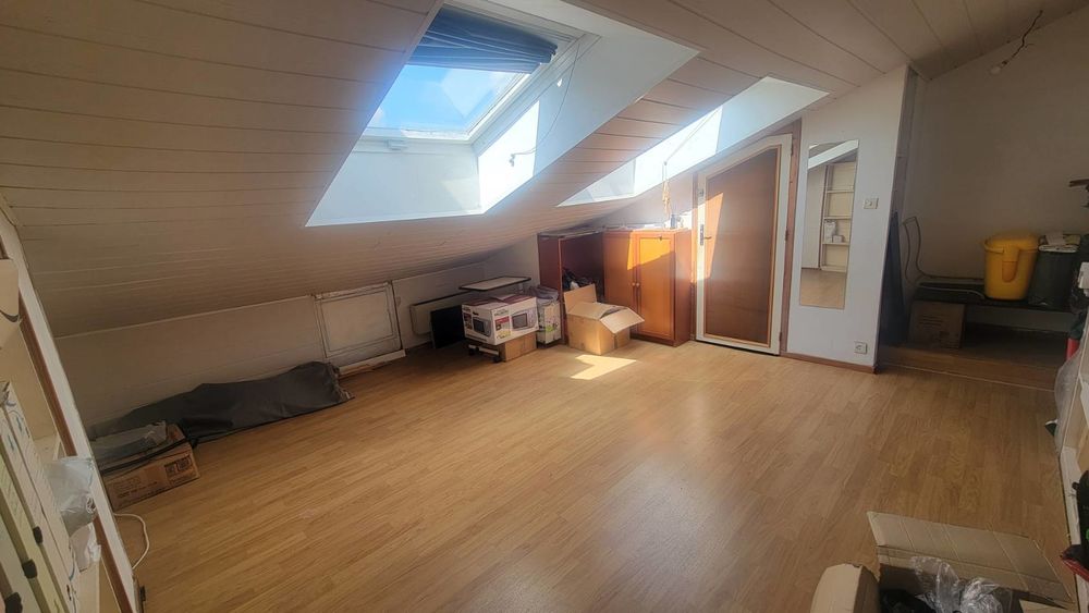 Grande maison mitoyenne 6 pièces 90m2 avec comble aménagé