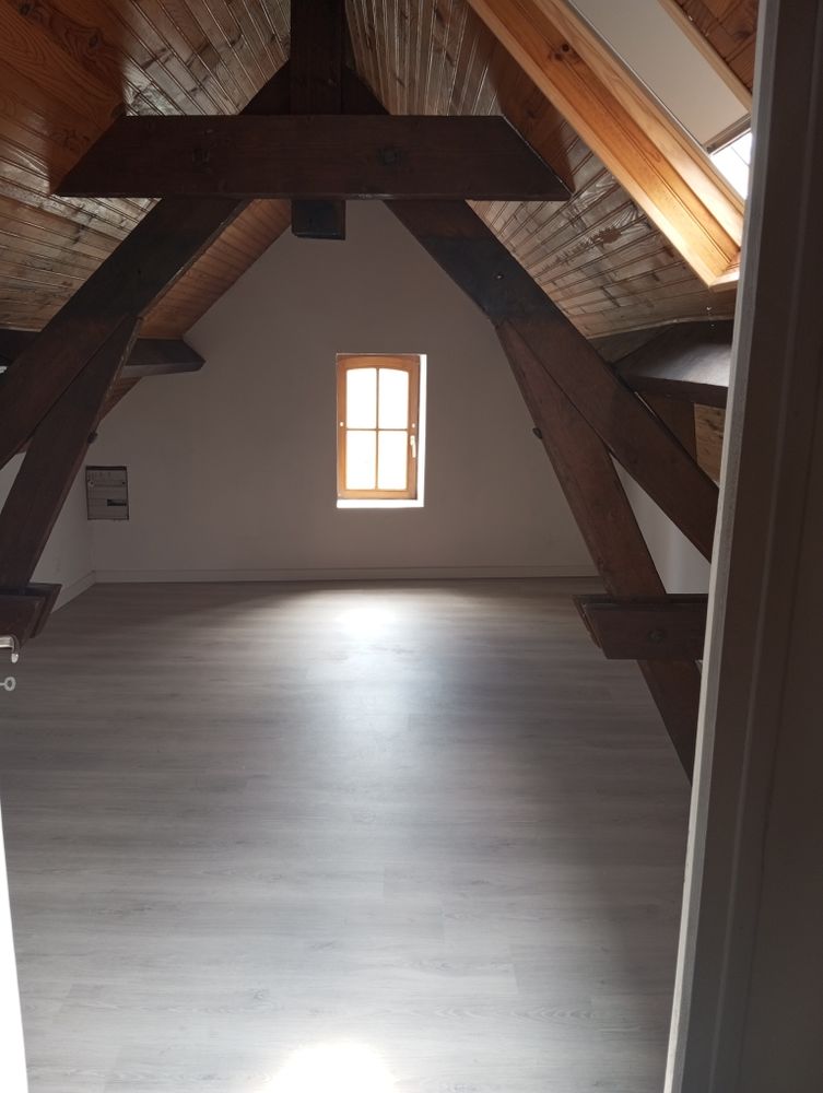 Maison individuelle avec très grand garage 2 voitures