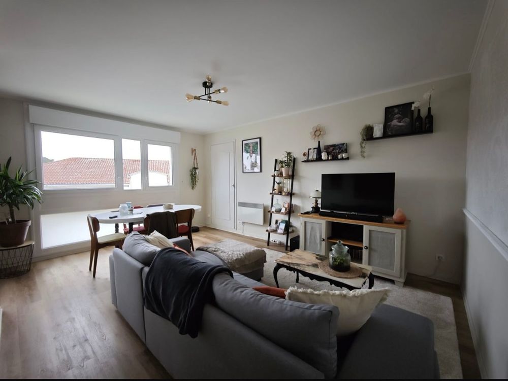 Appartement T3 lumineux non meublé ? 66 m² ?