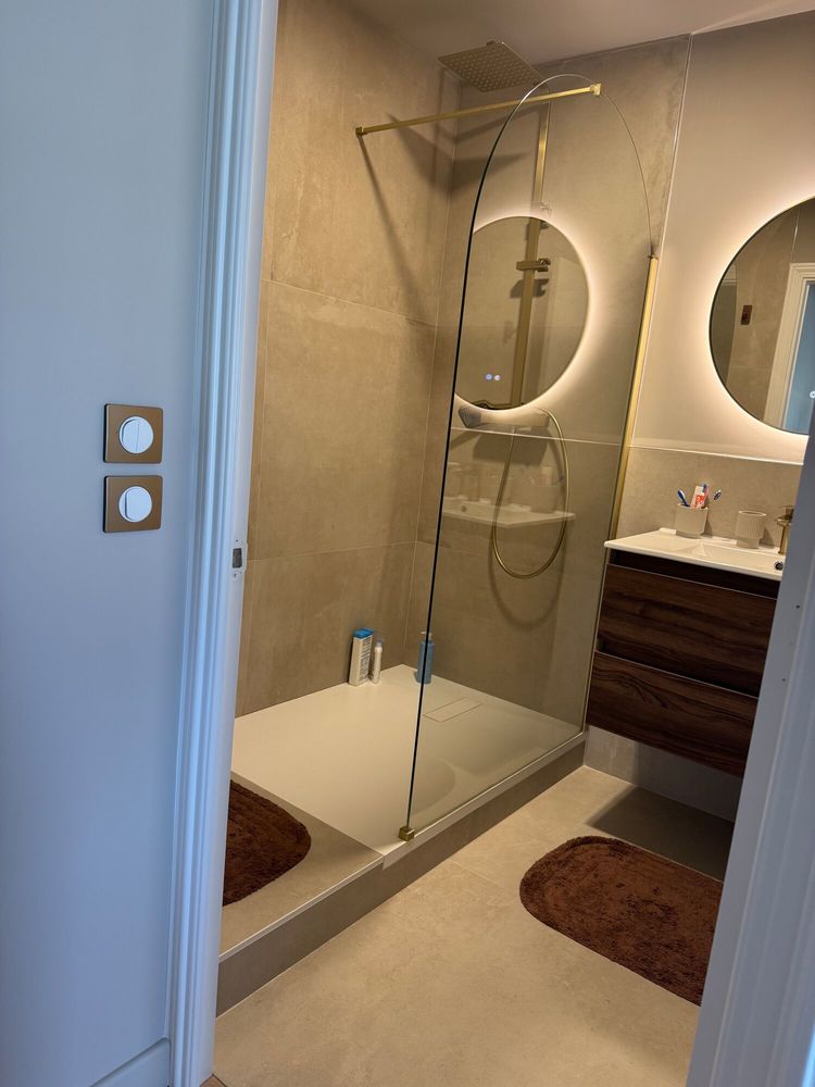 Appartement T3 avec parking, terrasse aperçu Rhune & piscine