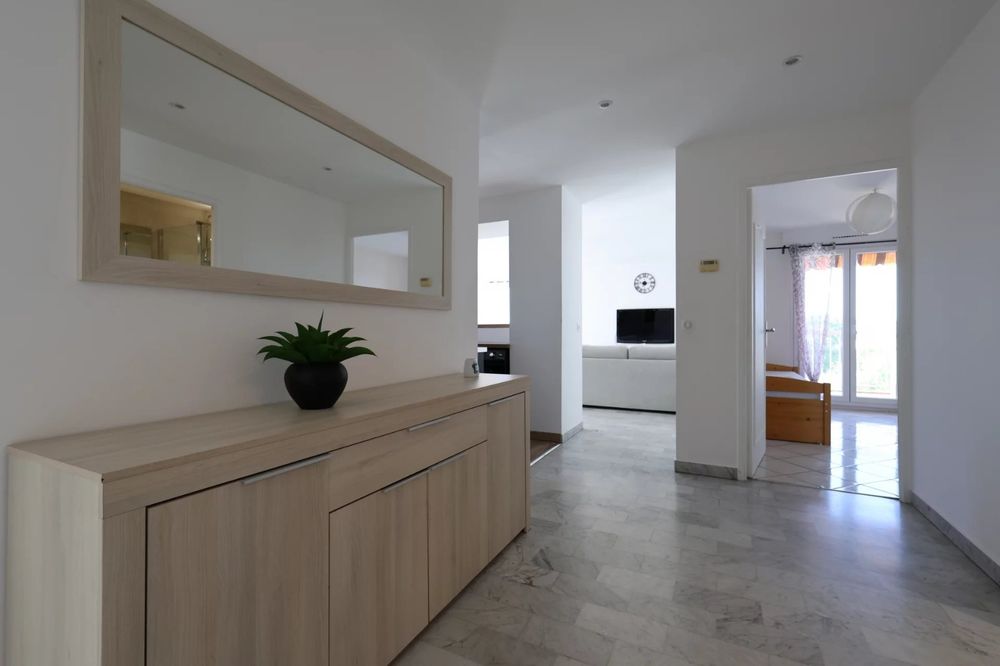 Appartement T4 de 85m² 5ème étage (Ascenseur), Grand Balcon