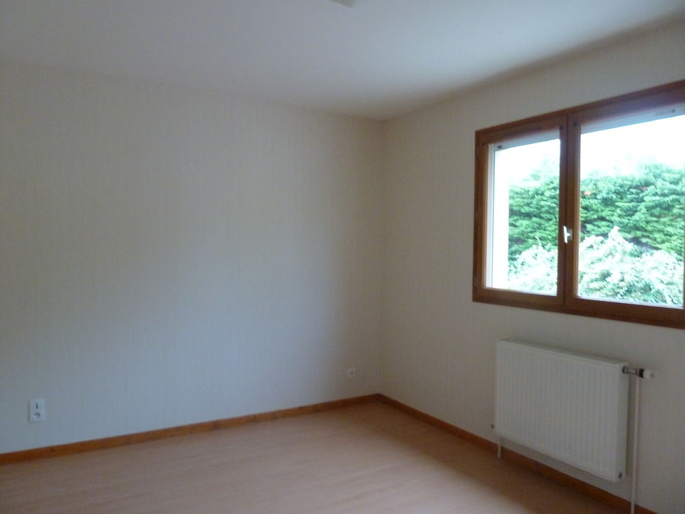 ST NAZAIRE LES EYMES Appartement T3 - 66 m²