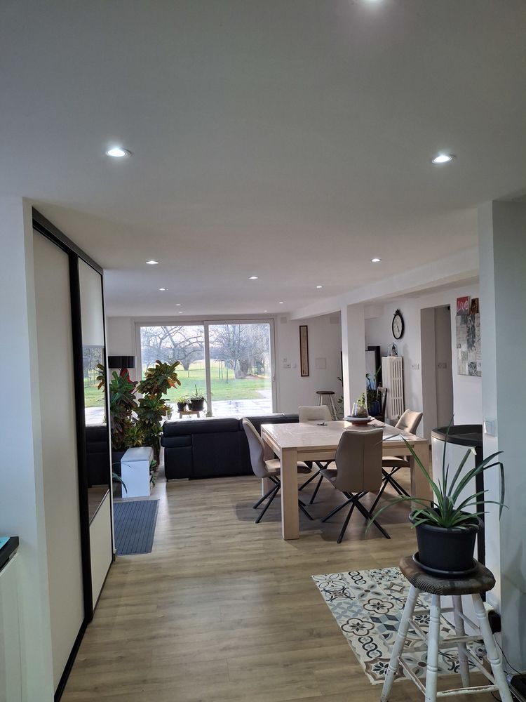 Propriété de 207 m² à fort potentiel, Bi-famille-Plain-pied
