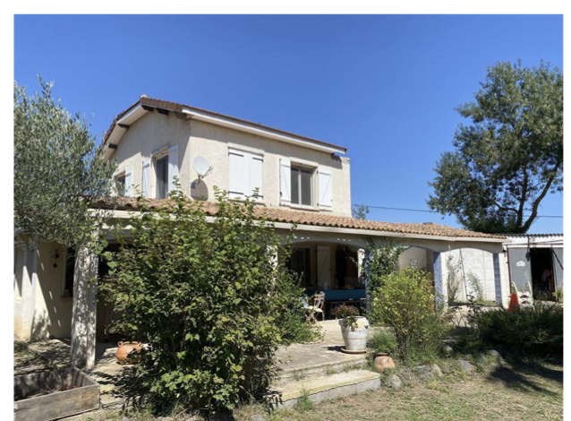 Maison à Agde de 123 m2 sur terrain de 17871m2